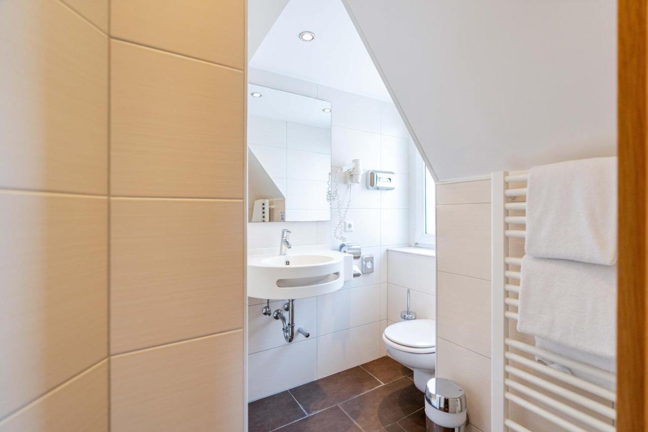 Hotel Am Roemerplatz Ulm Bagian luar foto